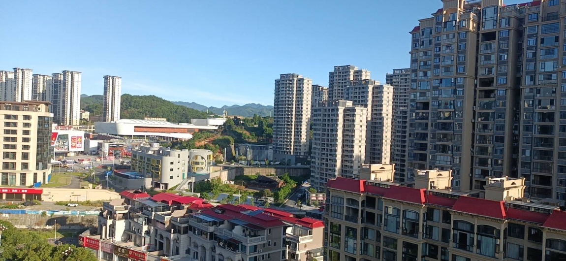 稀有房源 华俊水岸御景  134平➕送一房10几平  毛坯四房  证全  134㎡ 价格面议