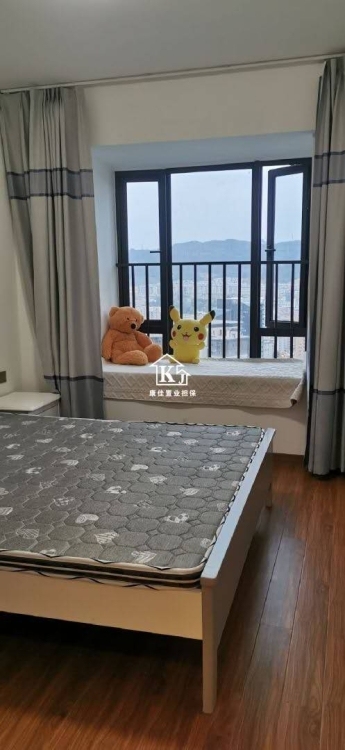 美的云玺台  121㎡ 135万元