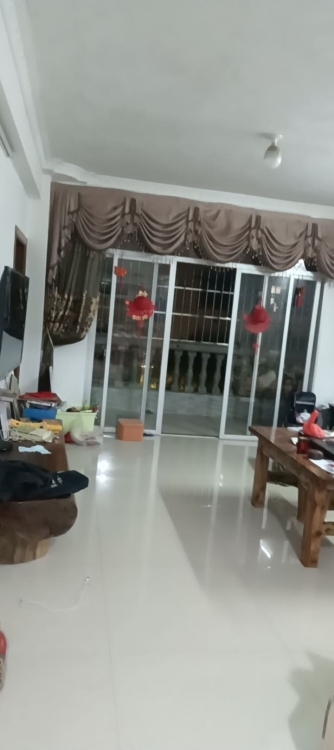 荣昌小区24号楼一单元  108㎡ 1000元/月