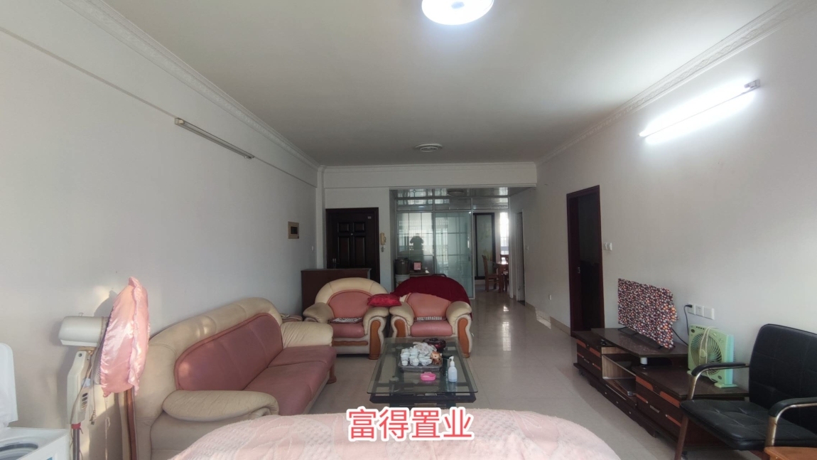 南门 读一小 三中80 10平方  3房2厅 精装 9000元每平方  证全 看房:15359608277  90㎡ 8