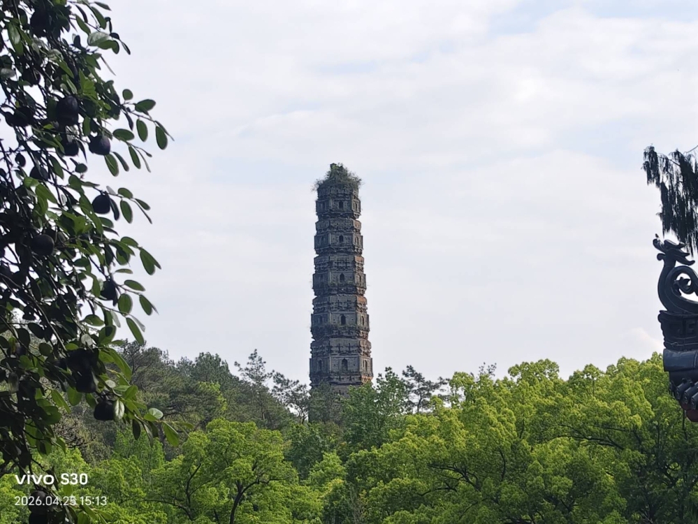霞坂小区 自选房3房 4房   129平方  一平方3680平方 看房:15359608277  120㎡ 价格面议
