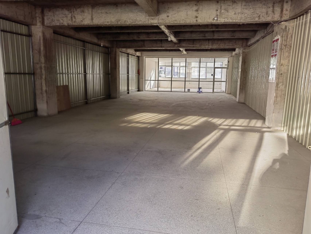 三角街塔雁三楼  480㎡ 城市中心 学区房投资优选，具体面议