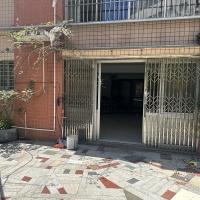 鵬湖街 3室 133㎡ 另外帶大露臺 1600元/月