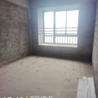 冠益鳳凰國際 2室 89㎡ 1500元/月 毛坯