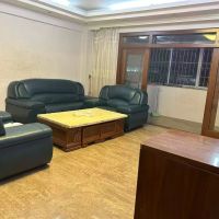 鹏中小区 4室 135㎡ 1500元/月