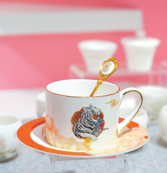 《白虎咖啡杯》  卓越陶瓷.jpg