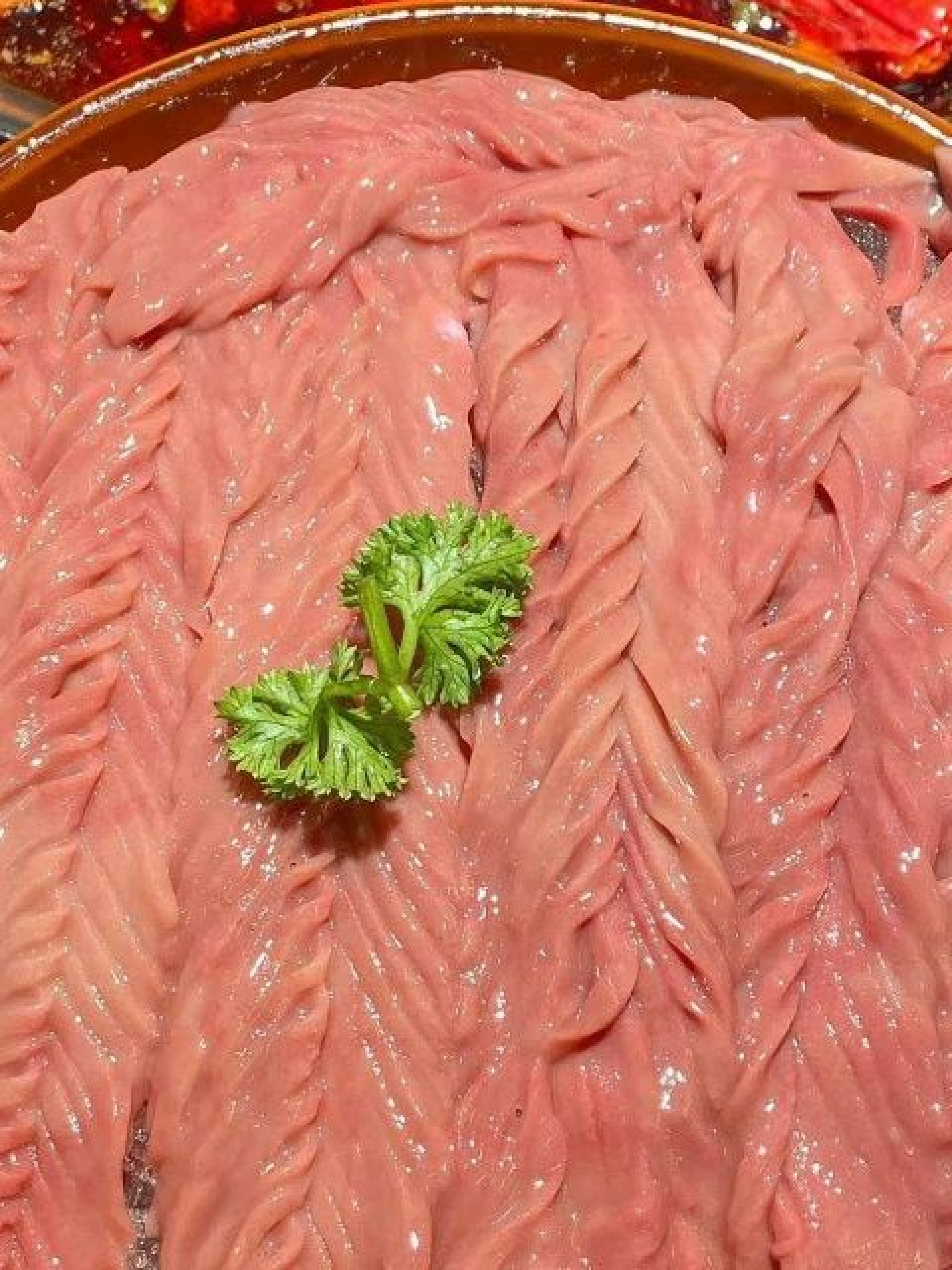 紧身牛仔裤