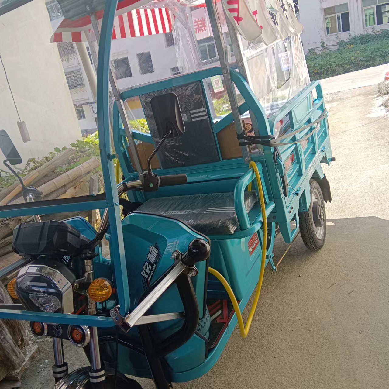 轉(zhuǎn)讓全新三輪車