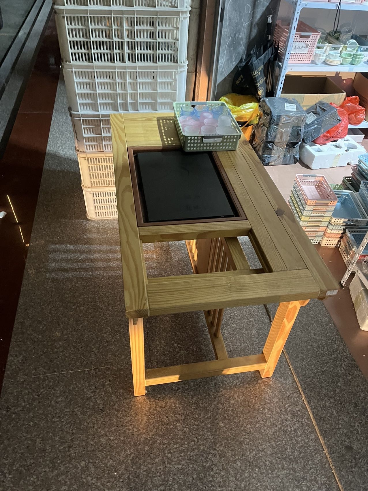 出售1個(gè)泡茶桌，自提