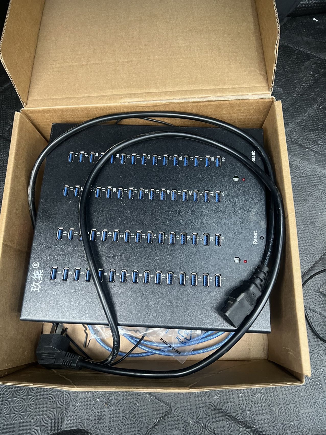 低價(jià)出售小米路由器，倍控，HUB-USB