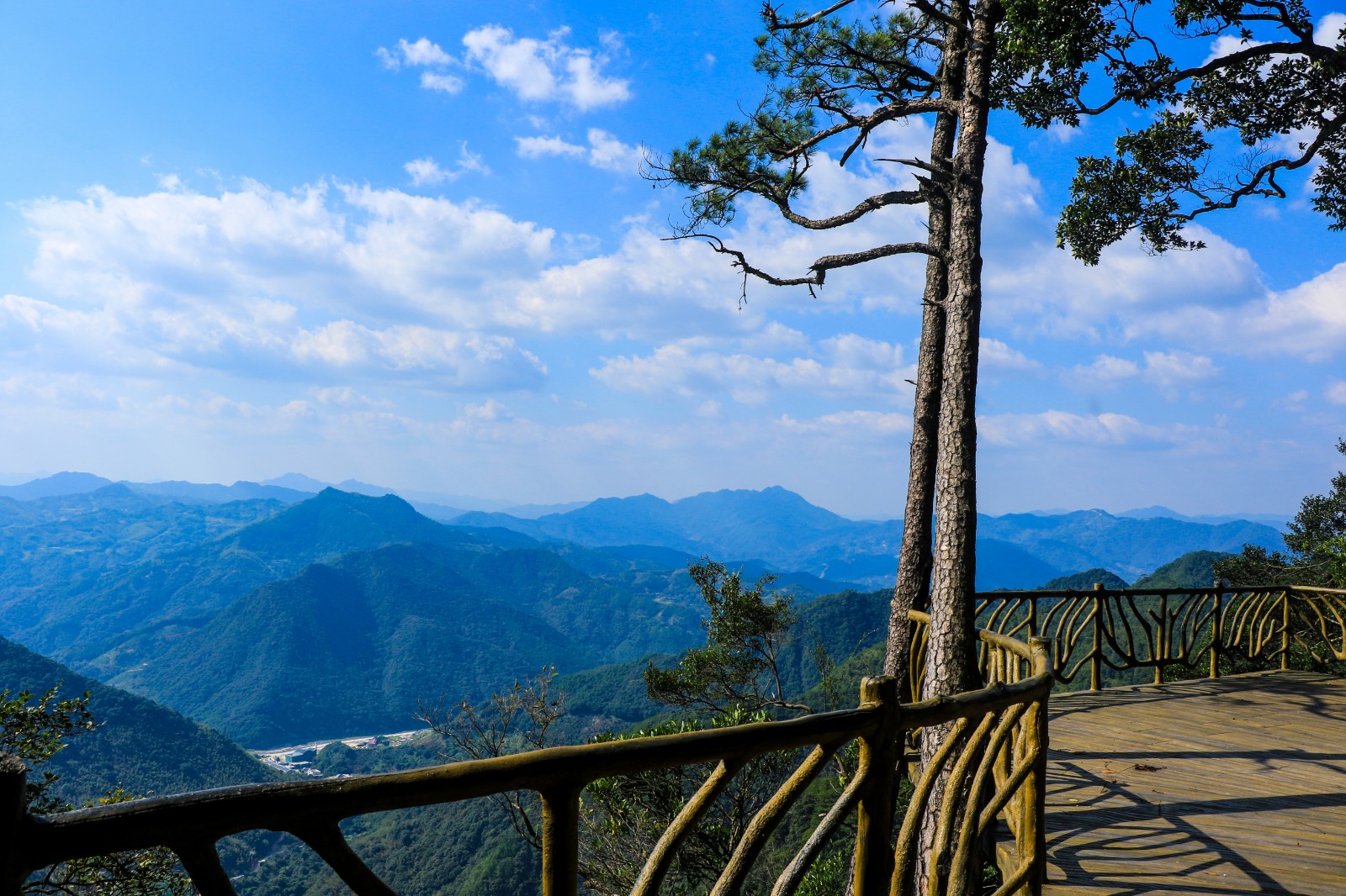 德化石牛山景區(qū)棧道之美