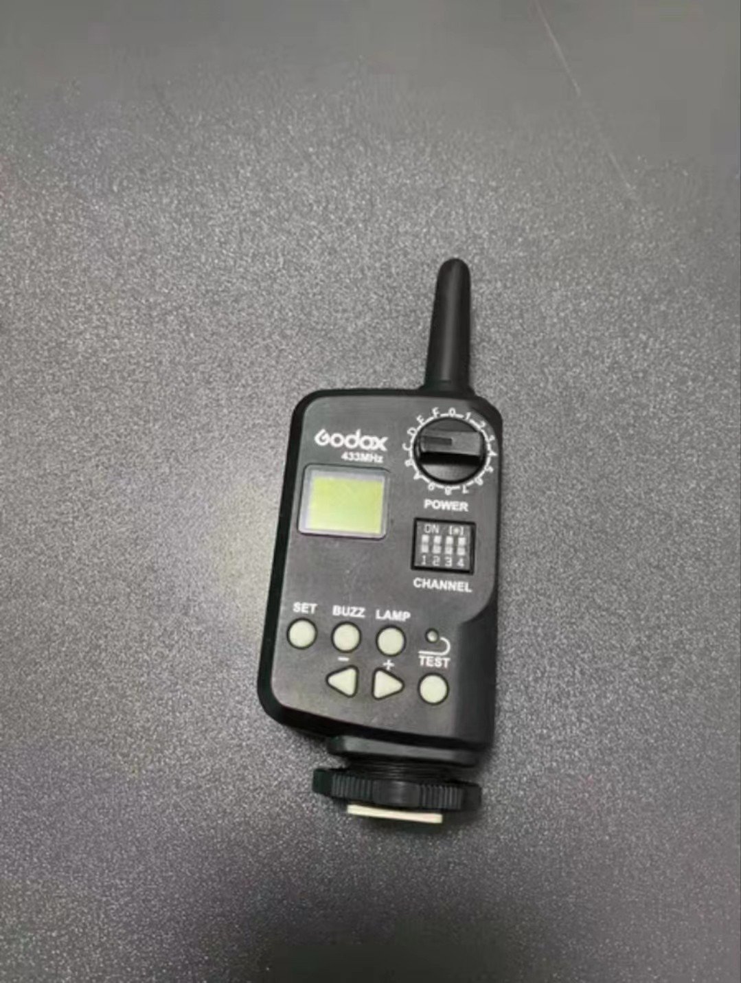 閑置出售1代神牛400W 閃光燈 3盞 附帶贈(zèng)送引閃 柔光箱
